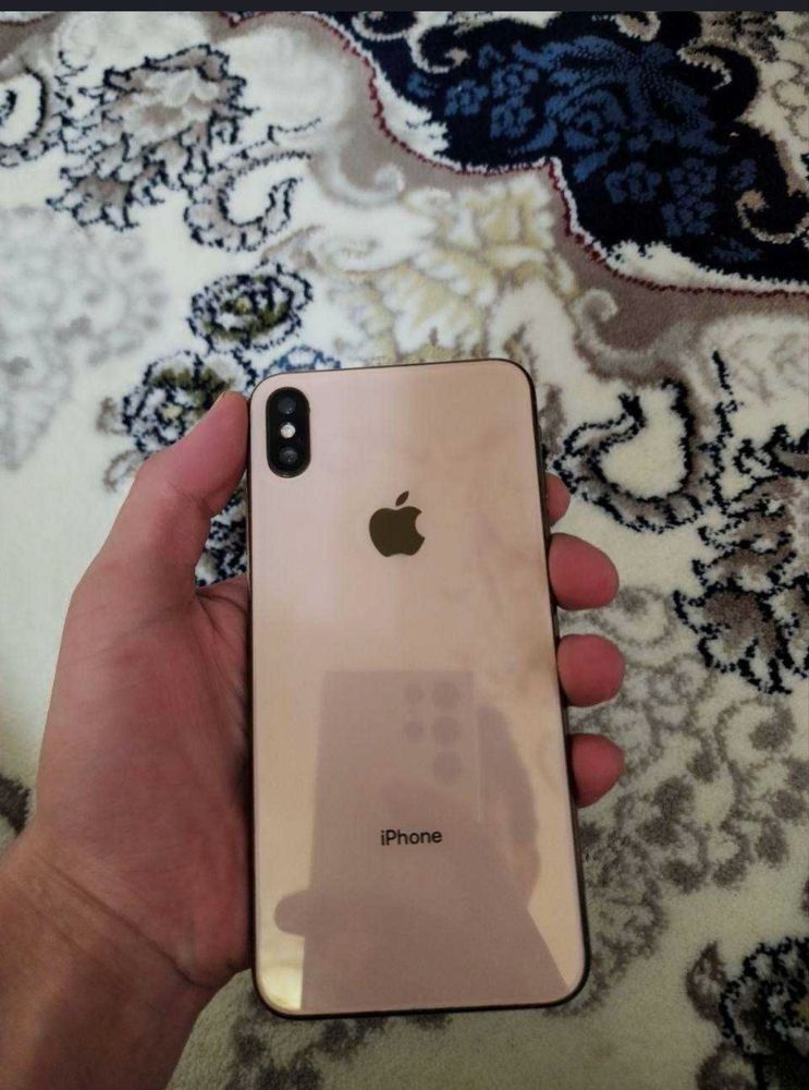 Xs max sotiladi