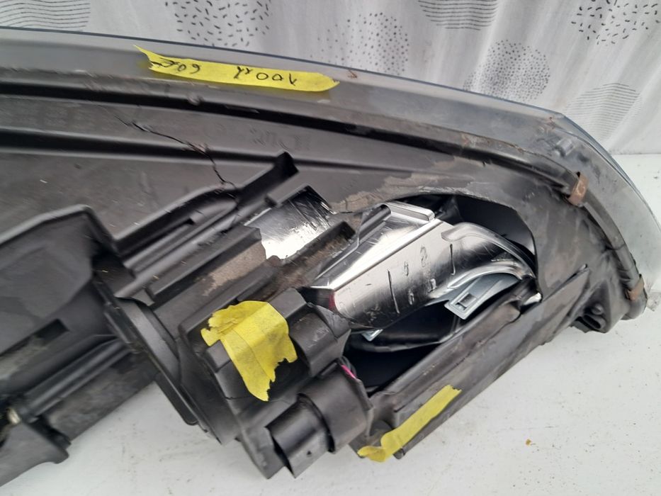 Фар Seat Alhambra