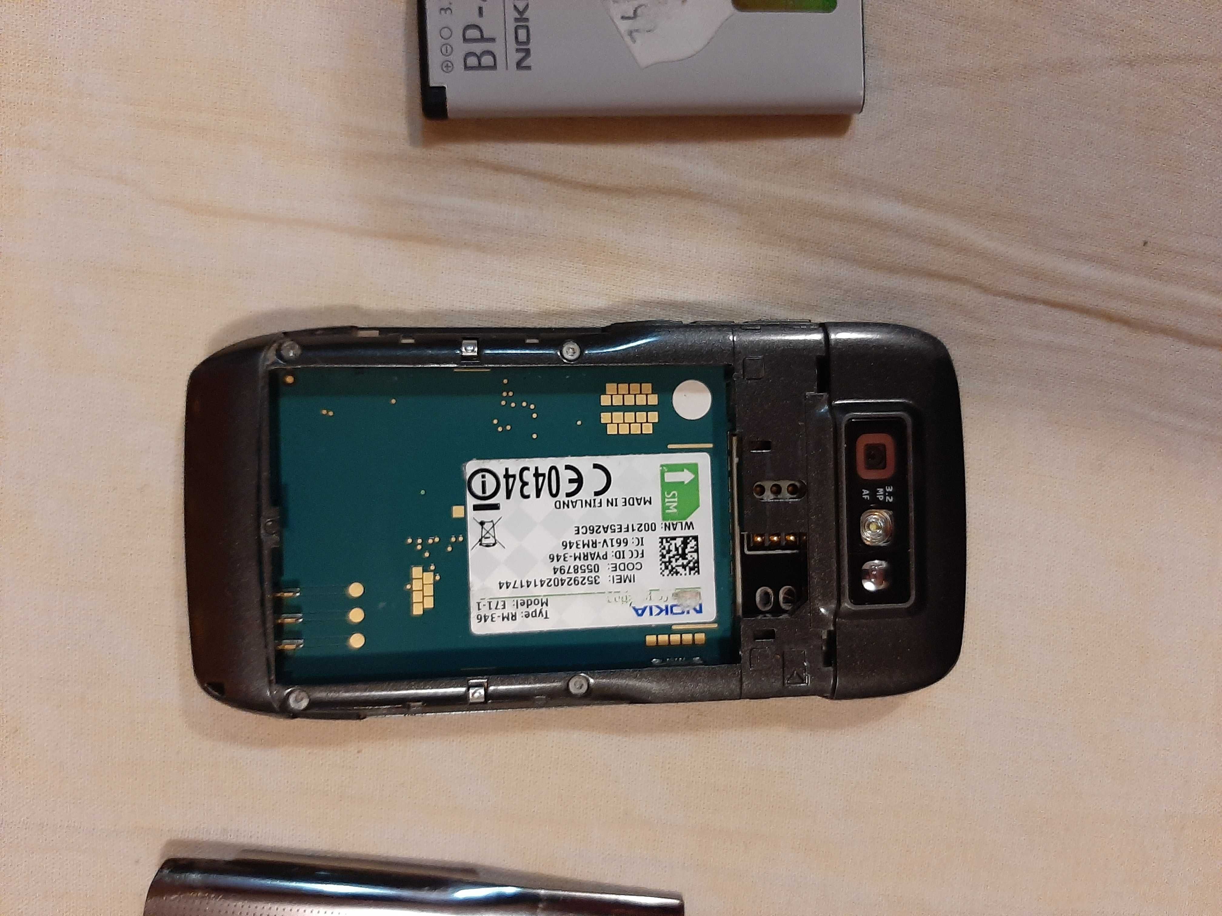 Vand telefoane vechi Samsung SGH-A167, Nokia E71 si Nokia 2330c