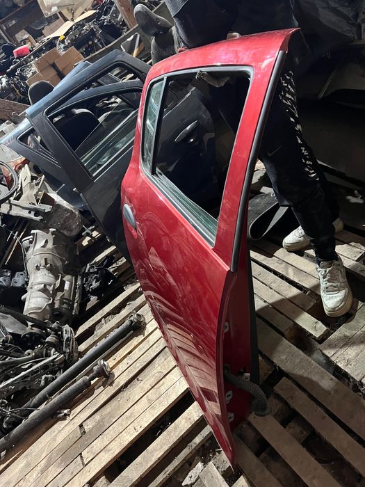 Portiere dacia sandero stanga/dreapta