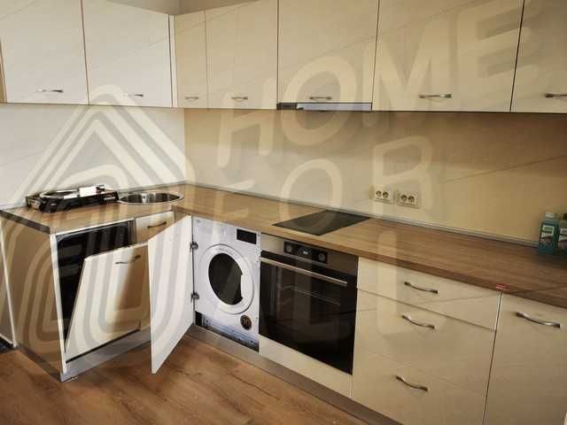 Дава се под наем Тристаен апартамент в София, Център - 74 кв.м за 715 € - Снимка #18