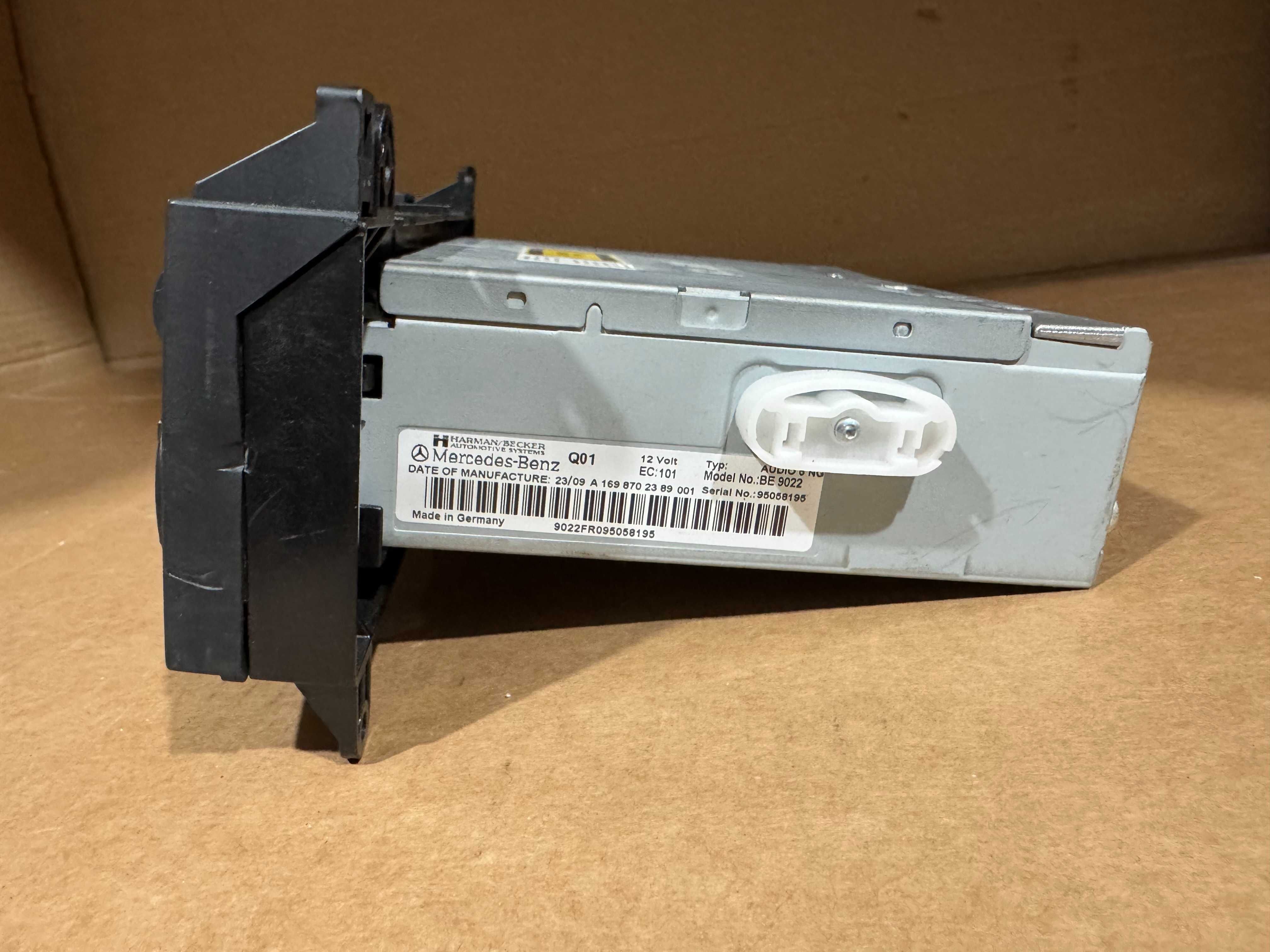 Радио-CD player Мерцедес А класа