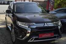 Mitsubishi Outlander Mitsubishi OUTLANDER 2.4PHEV Pure+