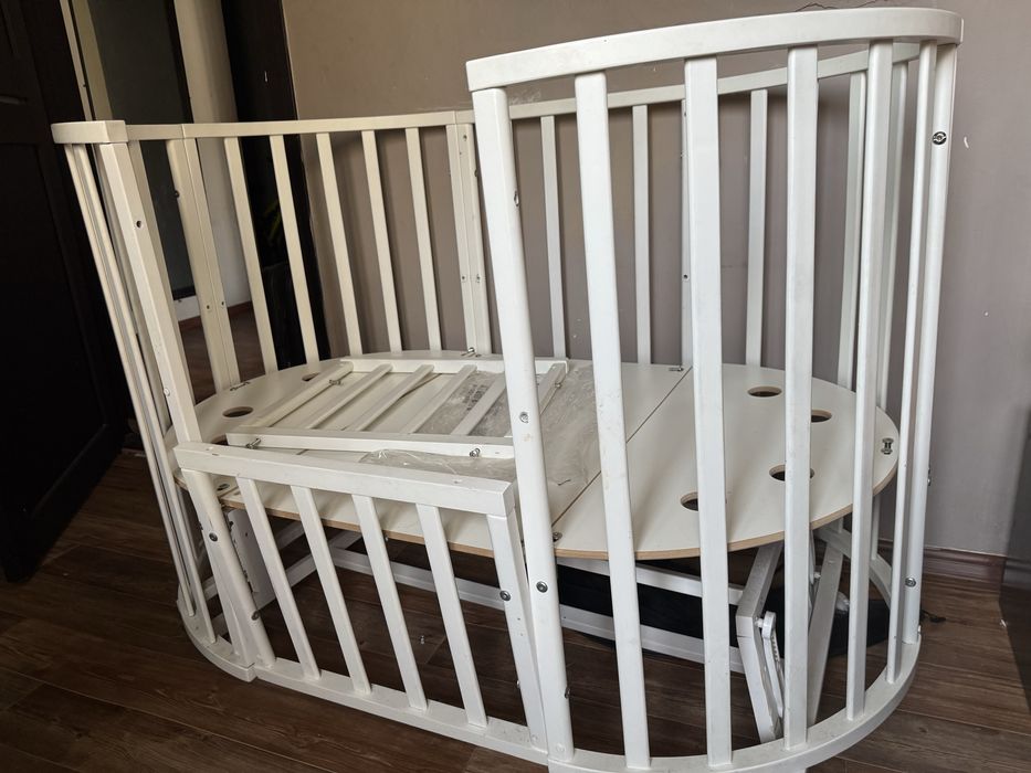 Кроватка манеж-кровать белая дерево