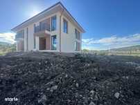 Casa cuplata CF cu toate utilitati acces facil si asfalt in Chinteni