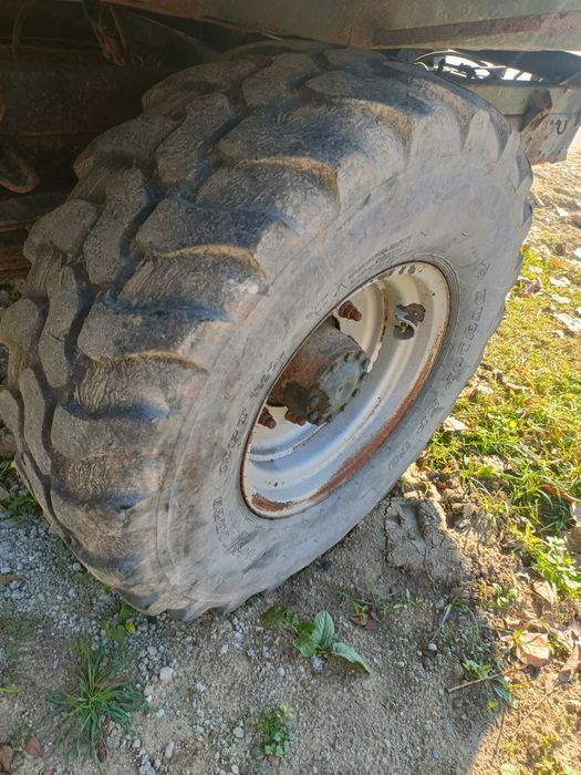 Remorcă agricolă basculabilă 5.66 T