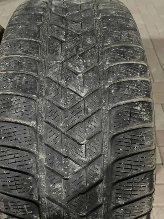 Pirelli scorpion 235 55 r20