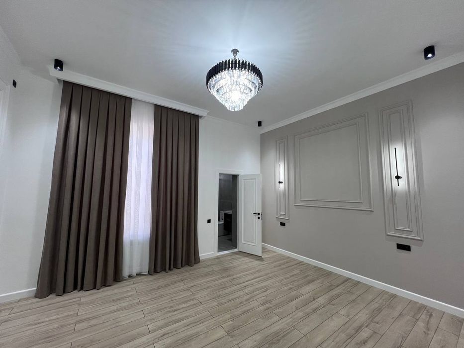 Хасанбой 2,7 сотих 2 этаж 6 хона ховли сотилади