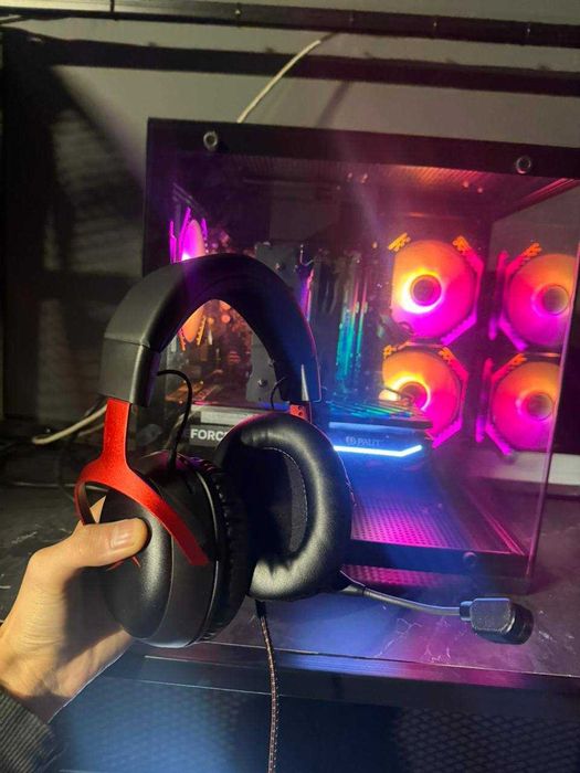 HyperX Cloud III и Игровые Столы — Оборудование в Идеале!