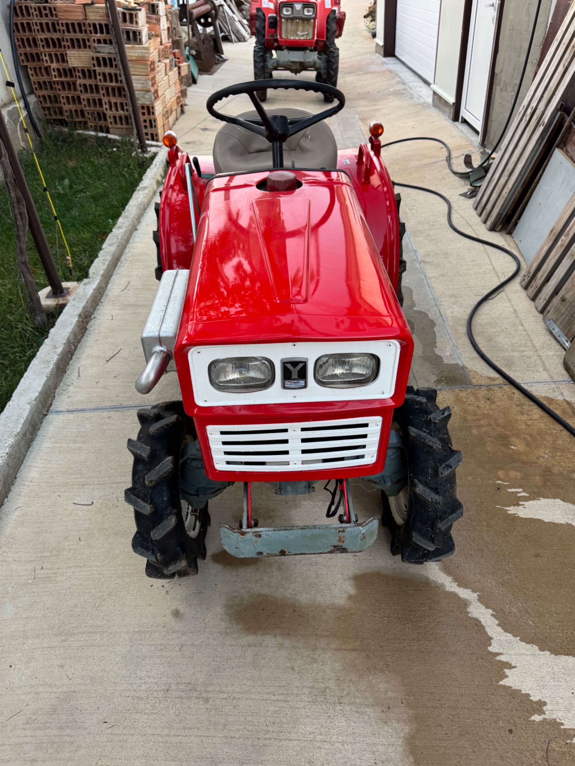 Трактор.  Yanmar