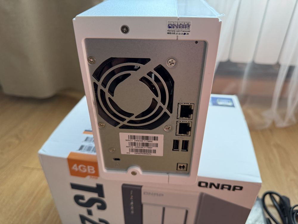 Мрежово прикачено хранилище NAS QNAP TS-216G