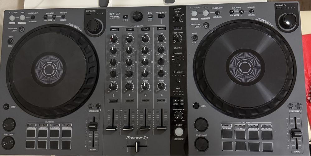 Pioneer “DDJ FLX-6”