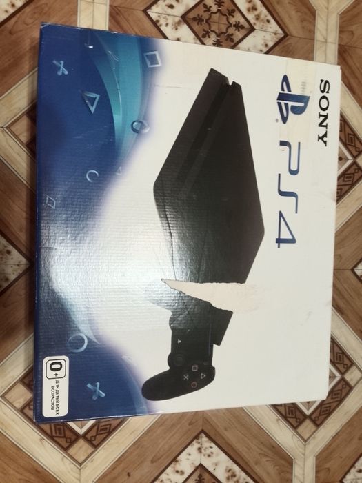 Продам две коробки от ps4