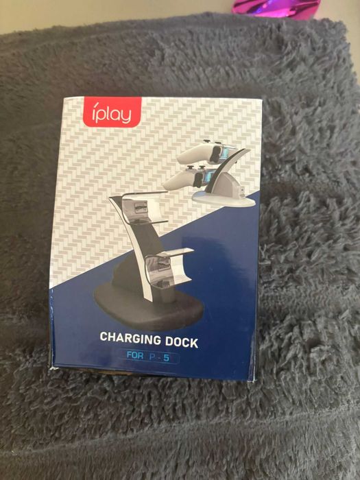 Charging dock PS5 controller, noua in cutie