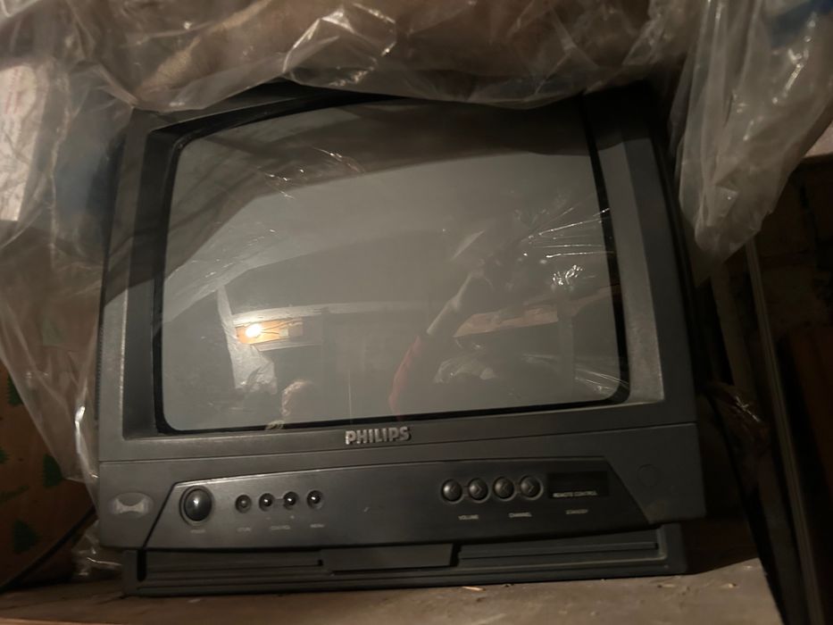 Отдам телевизор Филипс Philips