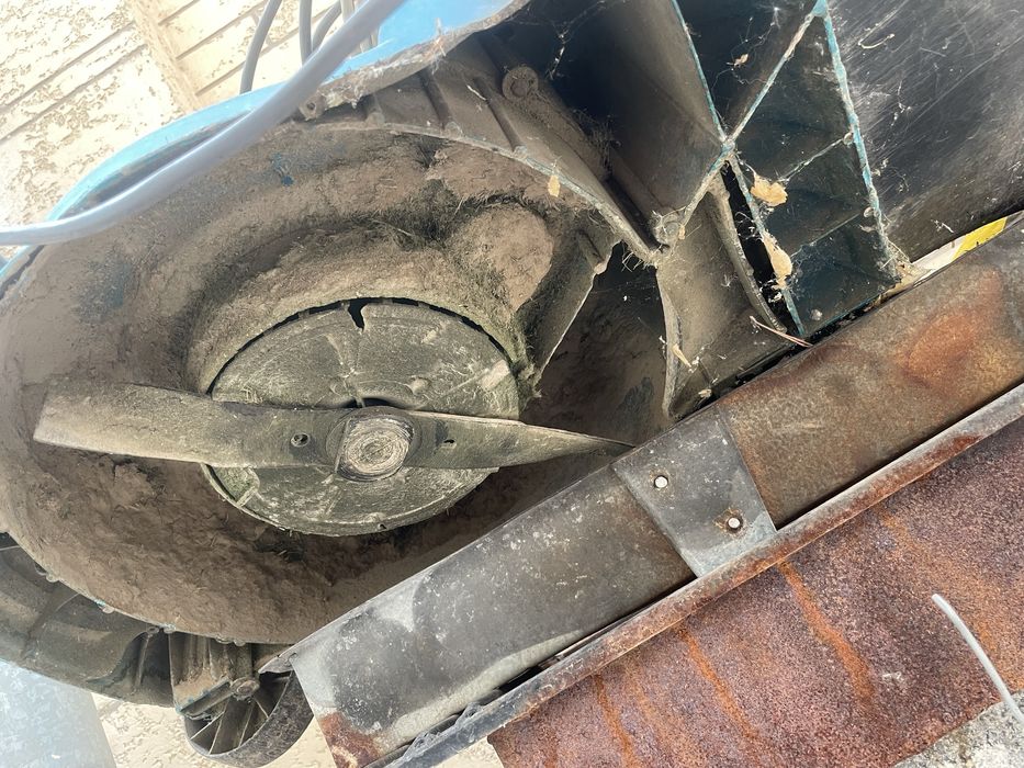 Продается Газонакосылка рабочи