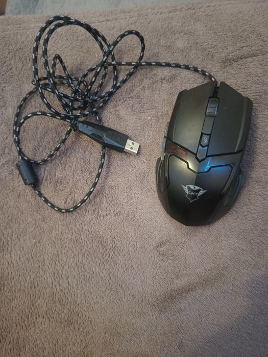 Vând mouse bun aștept oferte