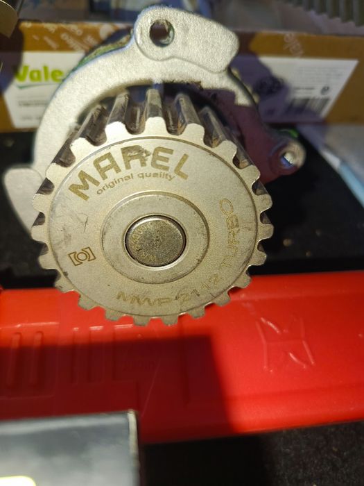 Веста 1.8 помпа водяной насос. Турбо Marel. Б.у.