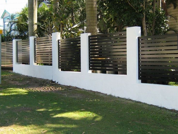 Gard modern tip jaluzea