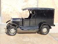 Macheta pusculita masina epoca Chevrolet Superior 1923 1:18 ERTL SUA