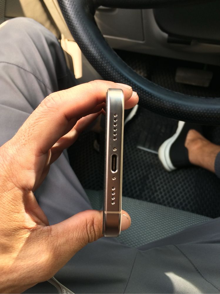 Iphone 16pro max desert