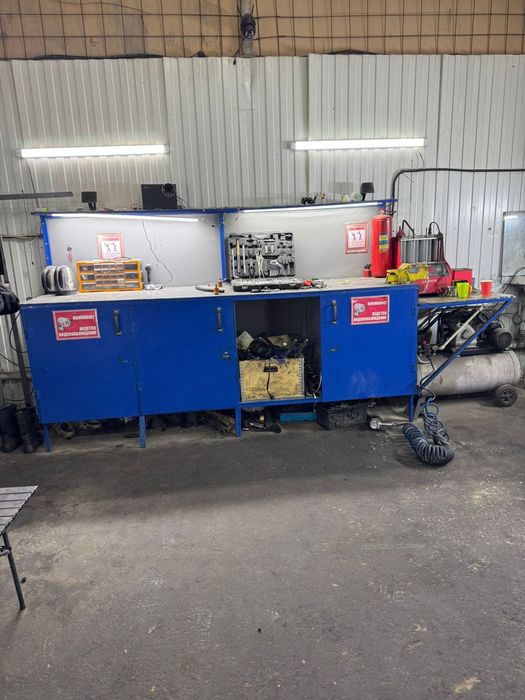 Продам рабочий стол для автосервиса