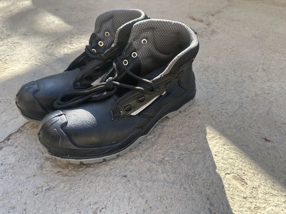 Ботинка 41-размер