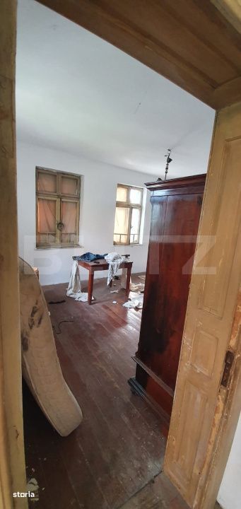 Casa renovabila cu 1000 mp de teren in zona centrala