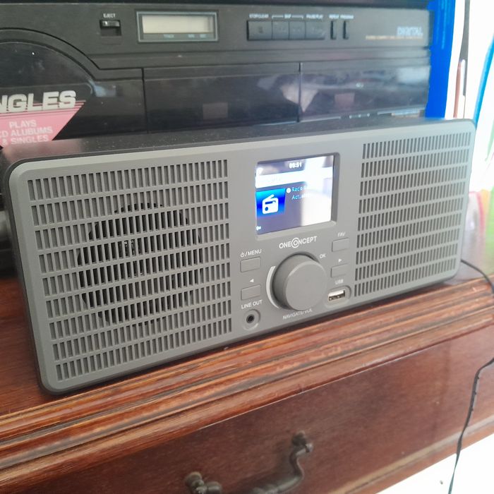 Radio Internet  One Concept