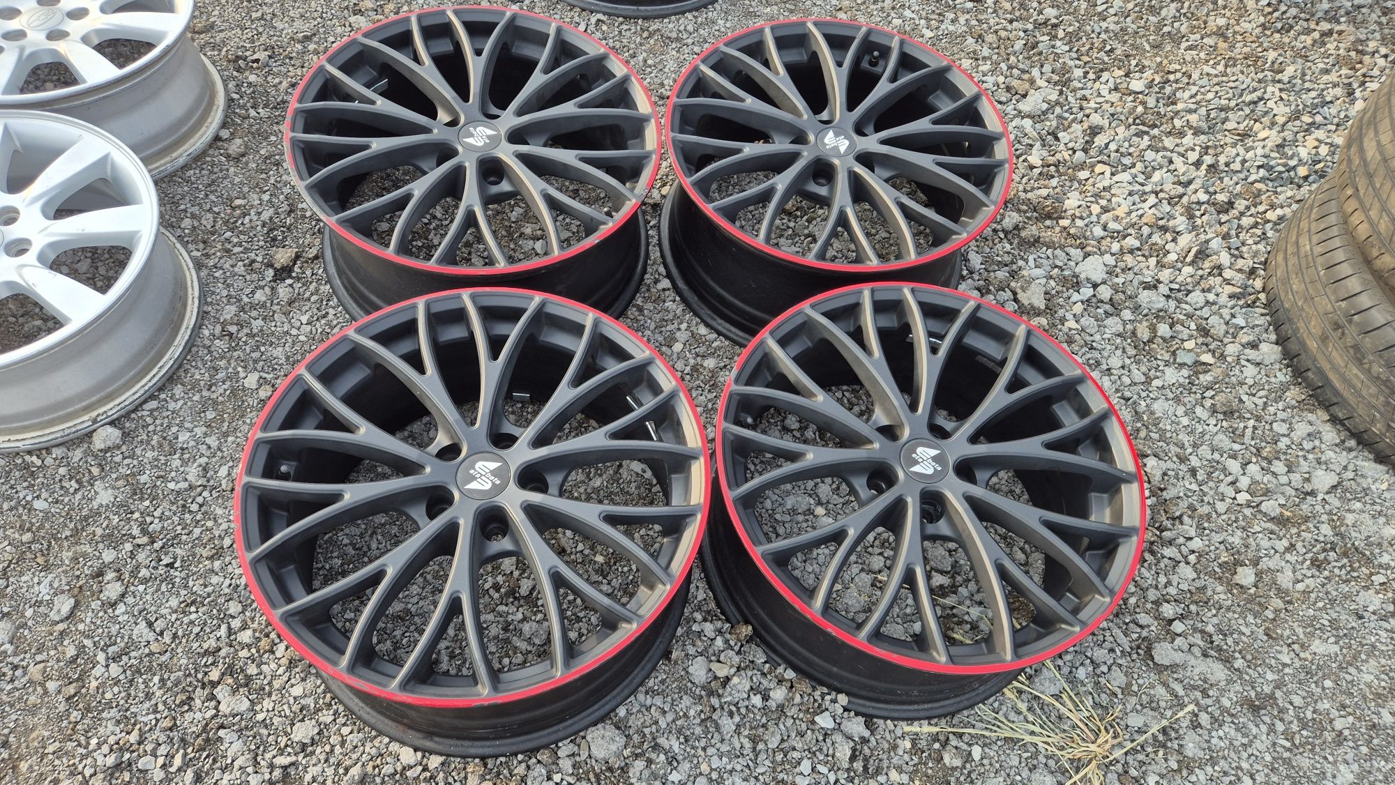 Джанни EtaBeta 5/114.3 Toyota,Nissan,Honda 5x114.3

Употребявани, Шуме