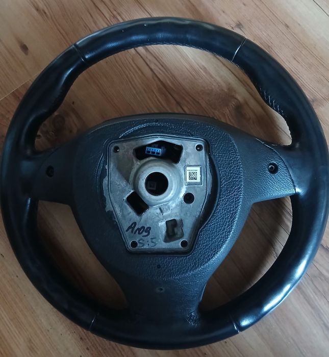 Vand volan f10 cu airbag.