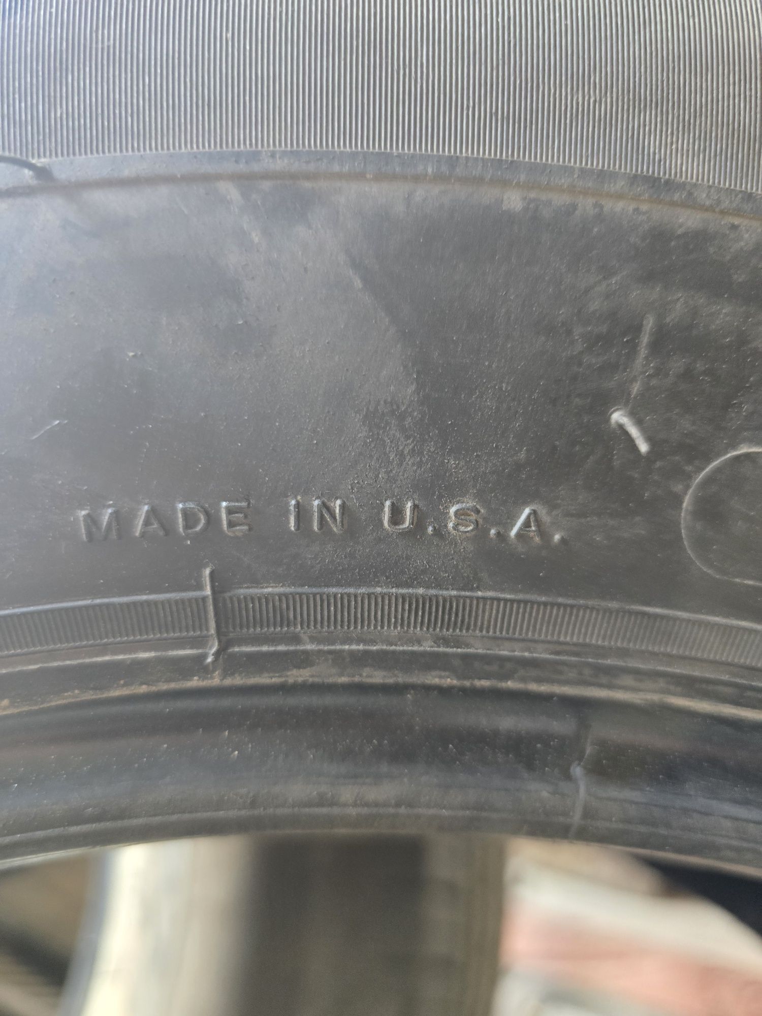 Подам Всесезонные шины Michelin  265/65/R18