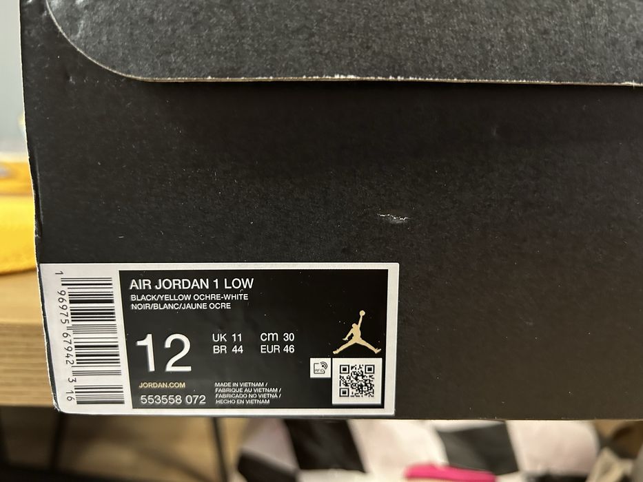 Air Jordan 1 low yellow