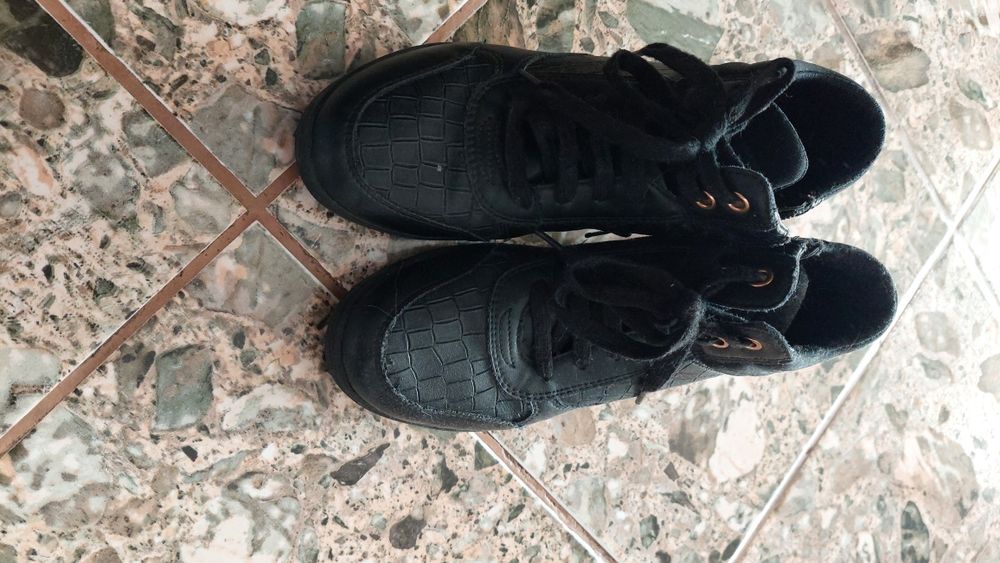 Ghetuțe neimblanite Geox 34