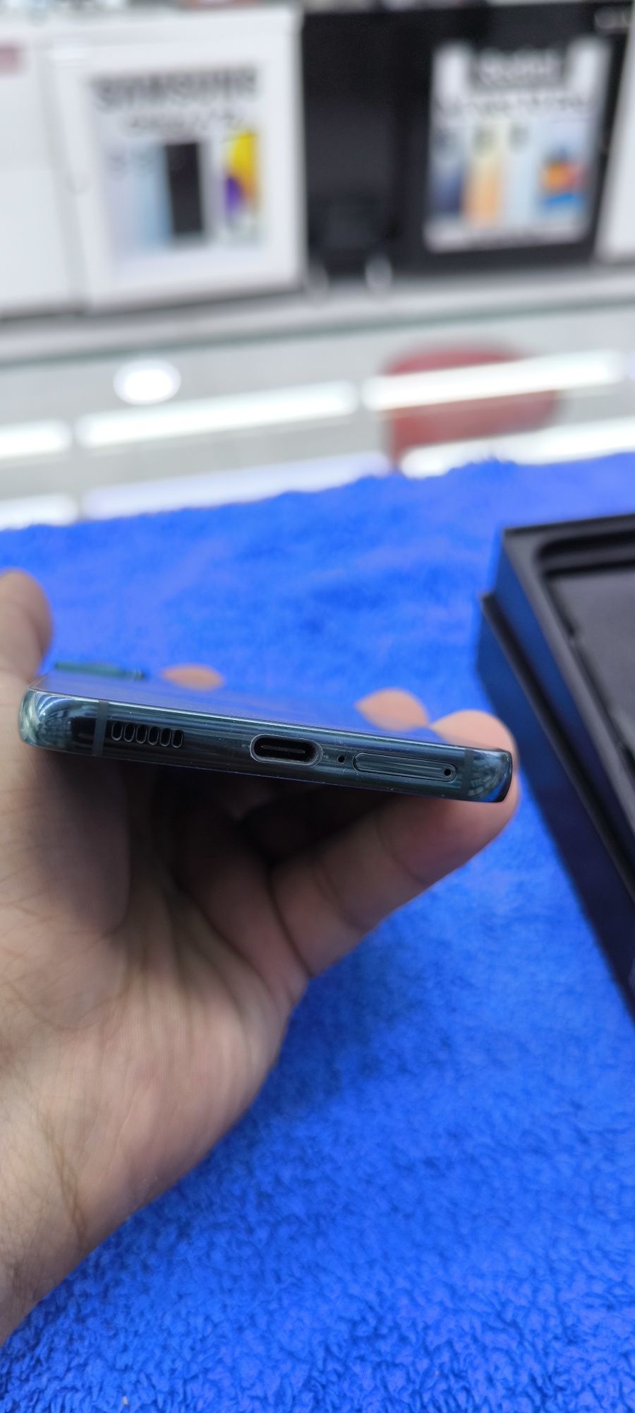 samsung S22 kore 8/256 qora