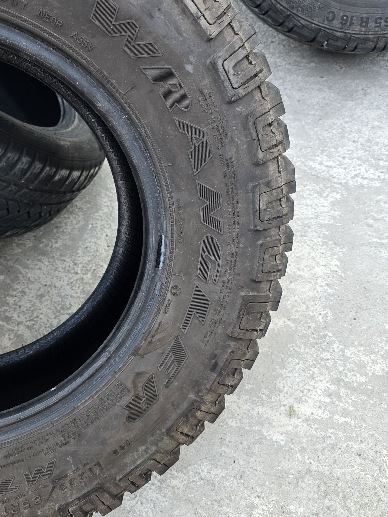 5 Броя 235/85/16 Goodyear 12mm