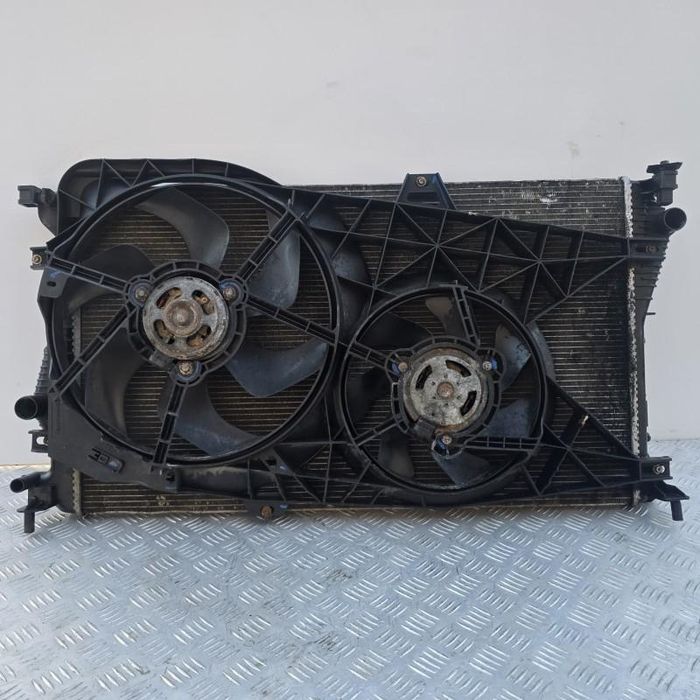 Radiator apa cu electroventilator Nissan Primastar 2.0 DCI; 2.5 DCI G9