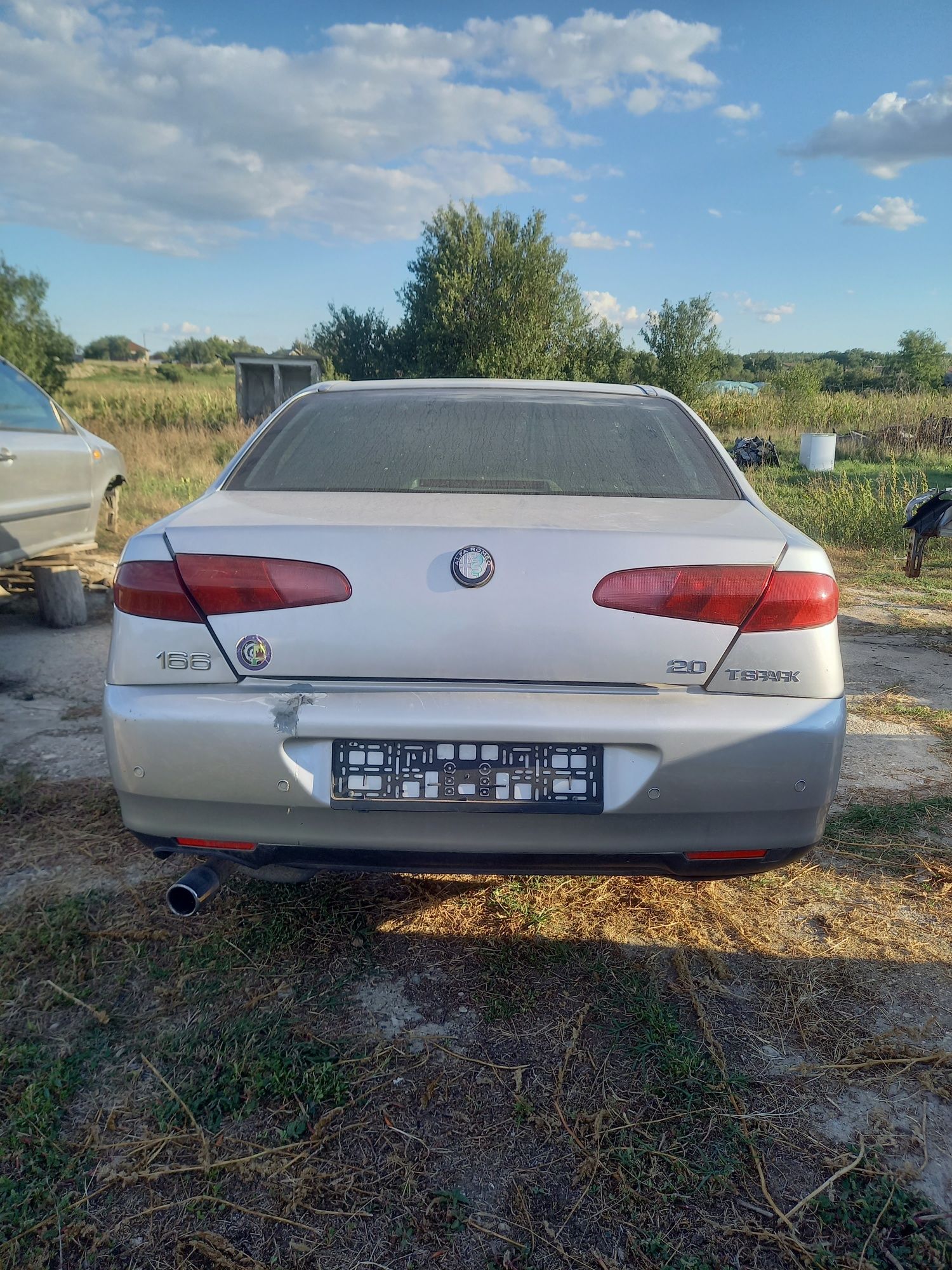 Dezmembrez Alfa Romeo 166 motor 2000 TS  din 2003