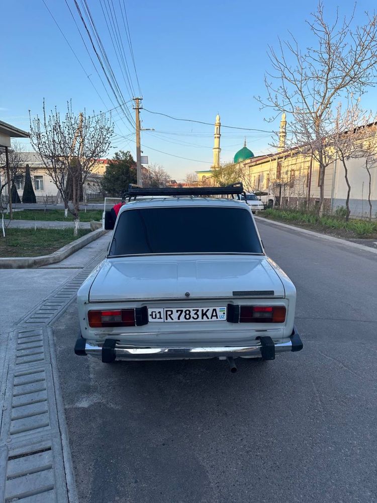 Vaz 2106 sotiladi srocna