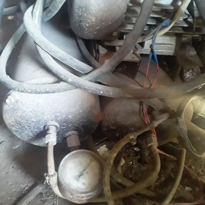 Мощный компрессор 380 В для воздуха.