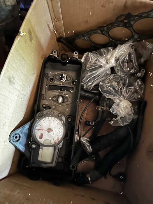 Dezmembrez motor suzuki gsx r k6-k7