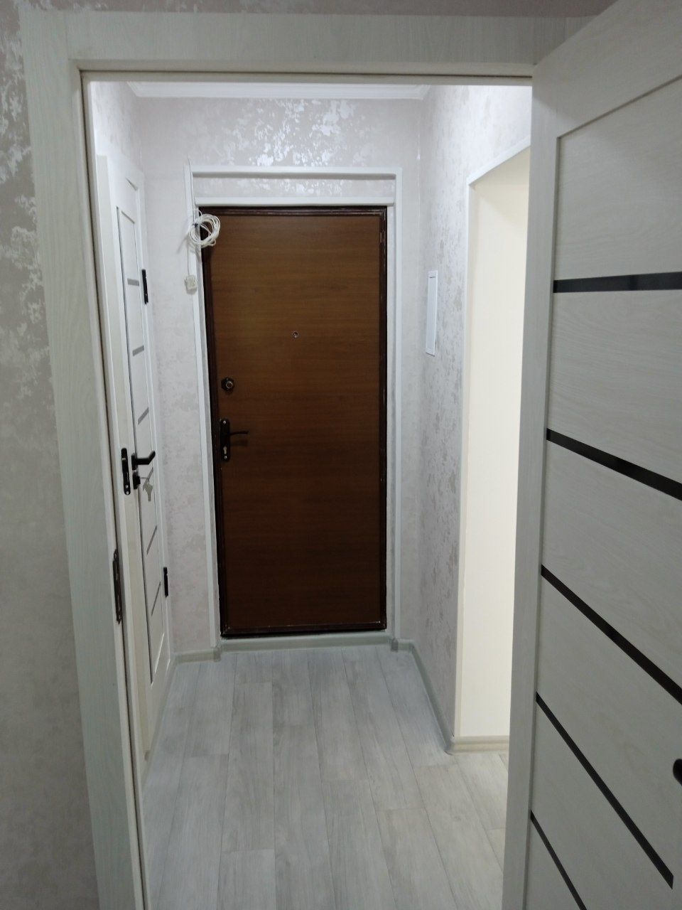 Продам 1/2 комнатную квартиру в Авиасозлар 1 .