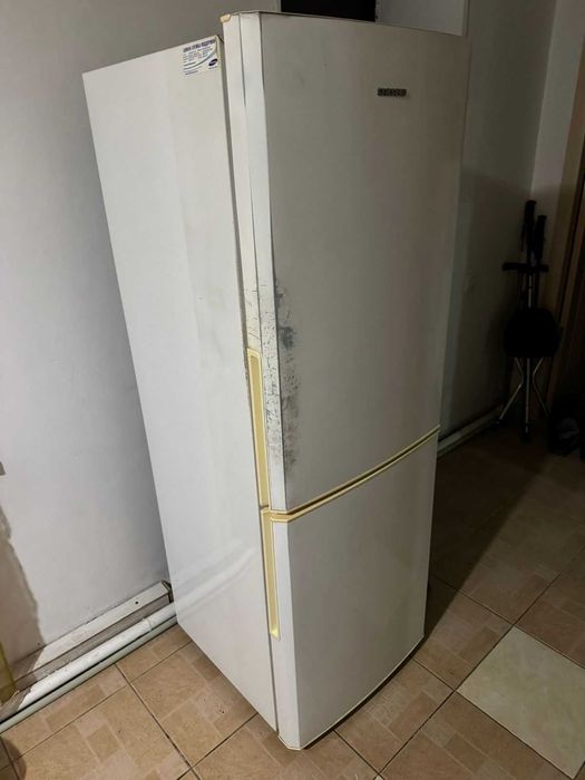 Продам холодильник Samsung
