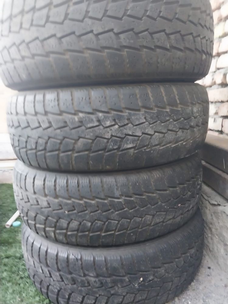 Продаю Шины R17 летние