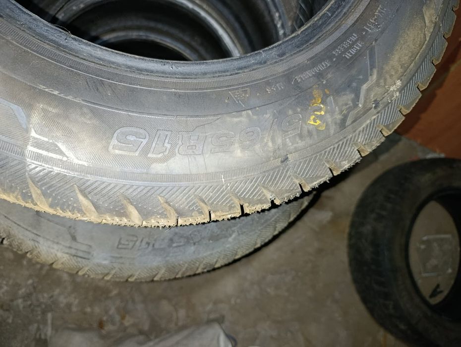 Продам резину новую 195/65/15