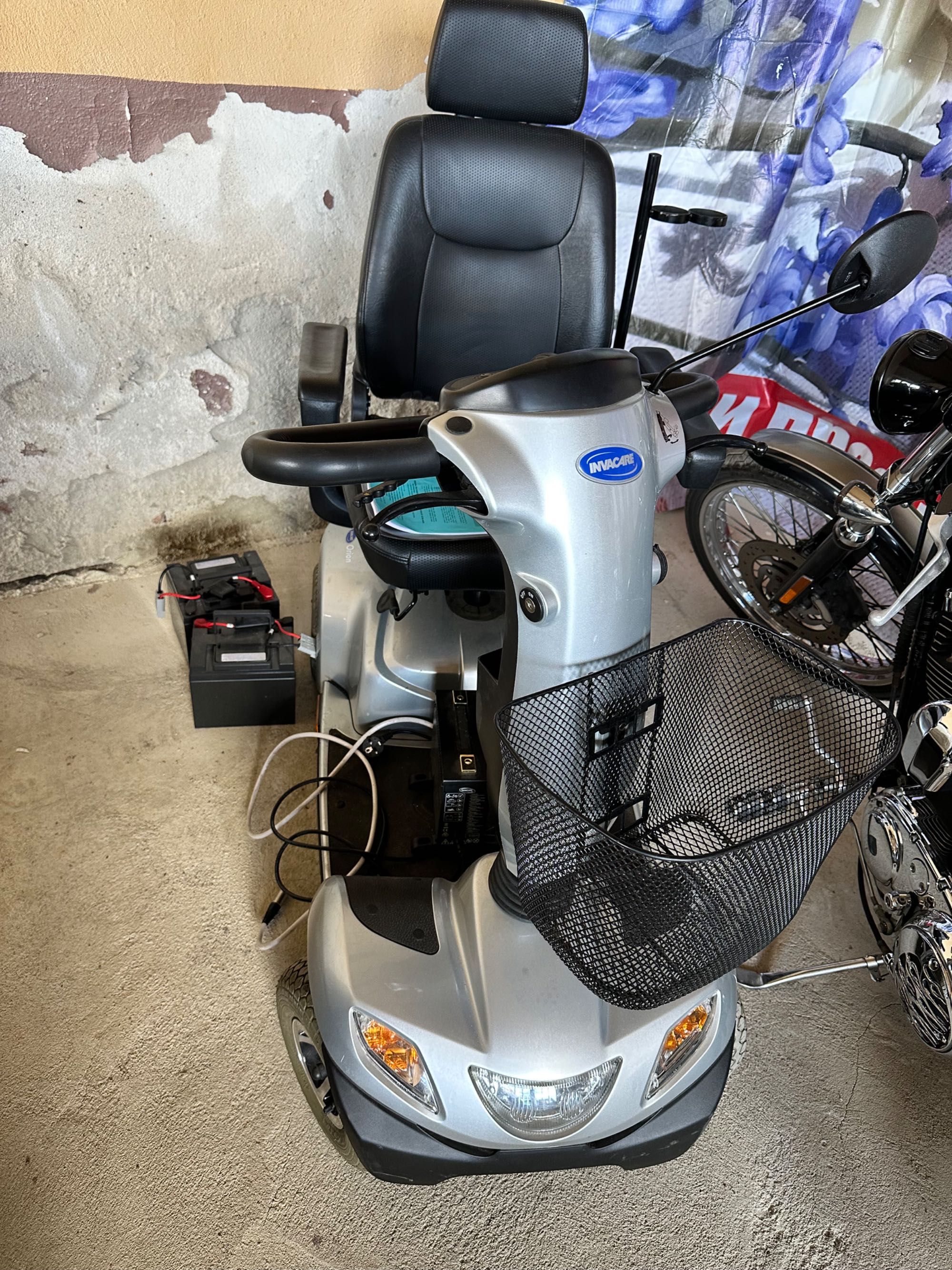 Invacare електрическа количка