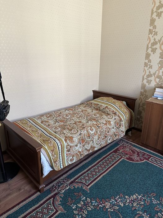 Спальный гарнитур бу