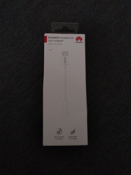 Adapter mașină sau căști