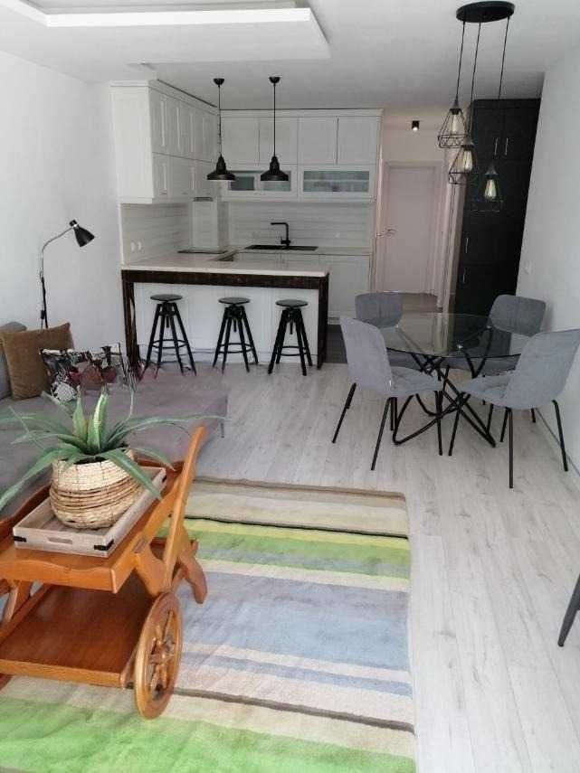 Дава се под наем Тристаен апартамент в София, Бояна - 100 кв.м за 800 € - Снимка #1