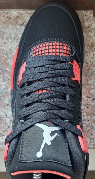 Jordan 4 red thunder